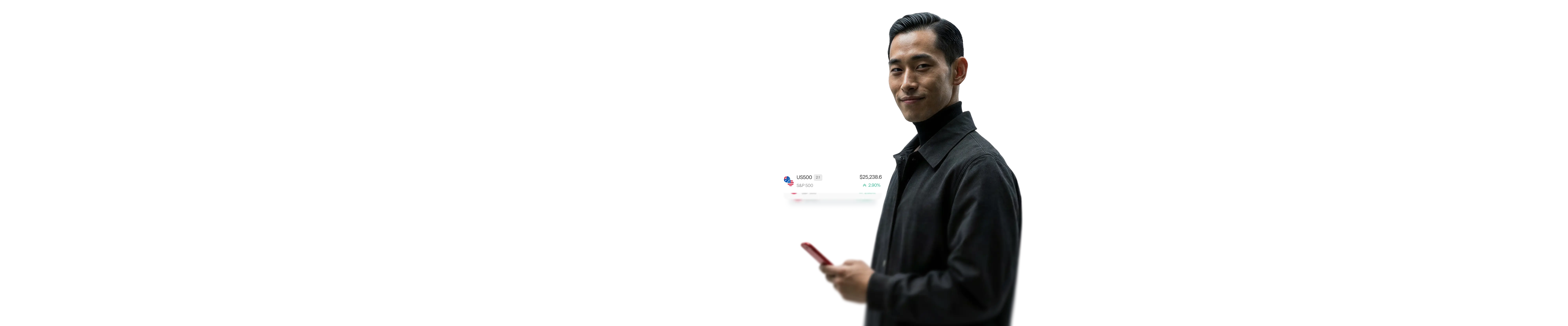 man holding a smartphone with a live S&P 500 market price card displayed